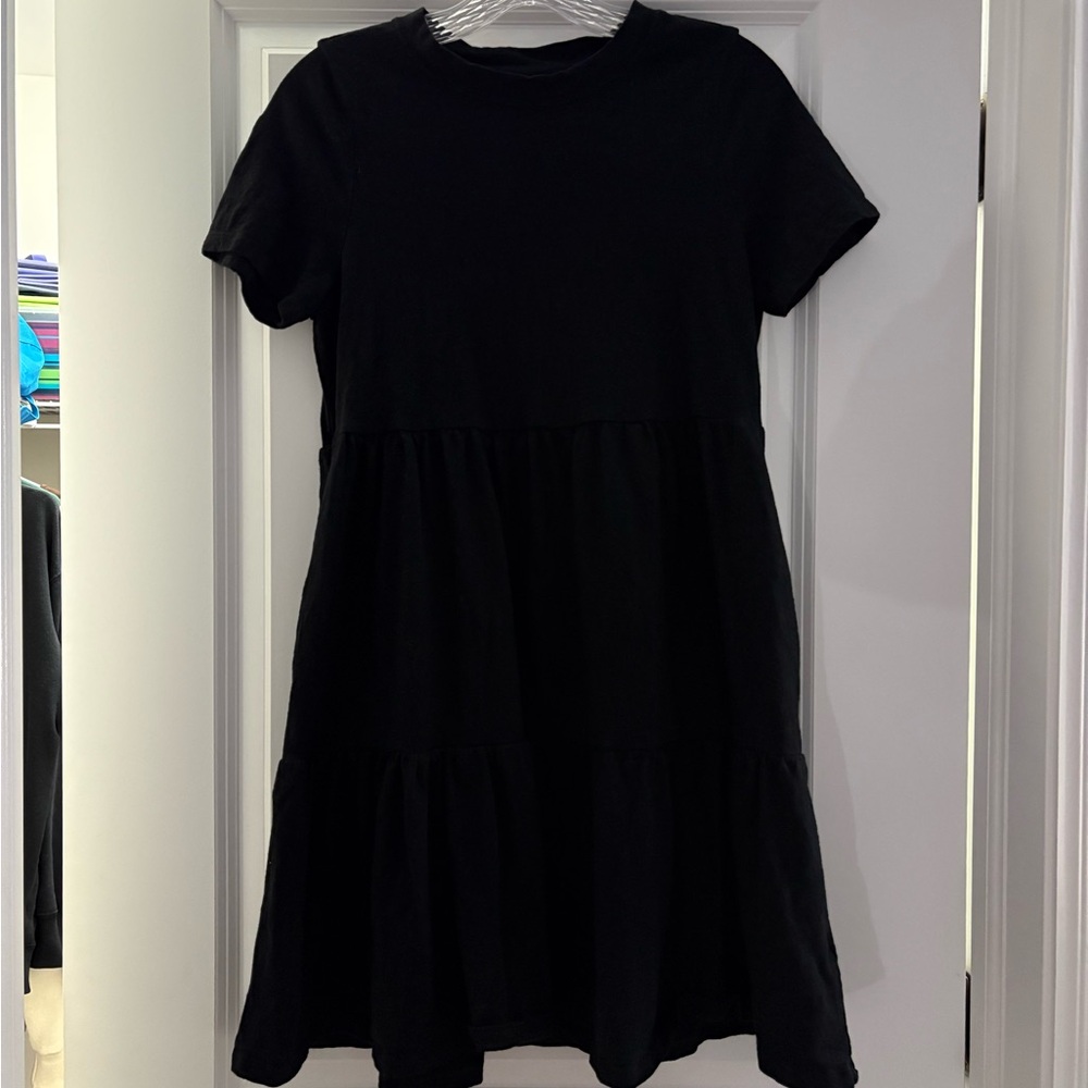 Old Navy Classic Black Top